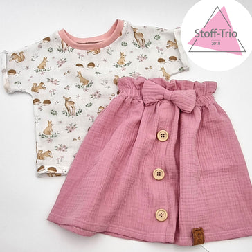 Paper Bag Rock mit Shirt