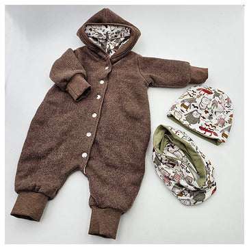 Overall aus Baumwoll Fleece mit Mütze und Loop