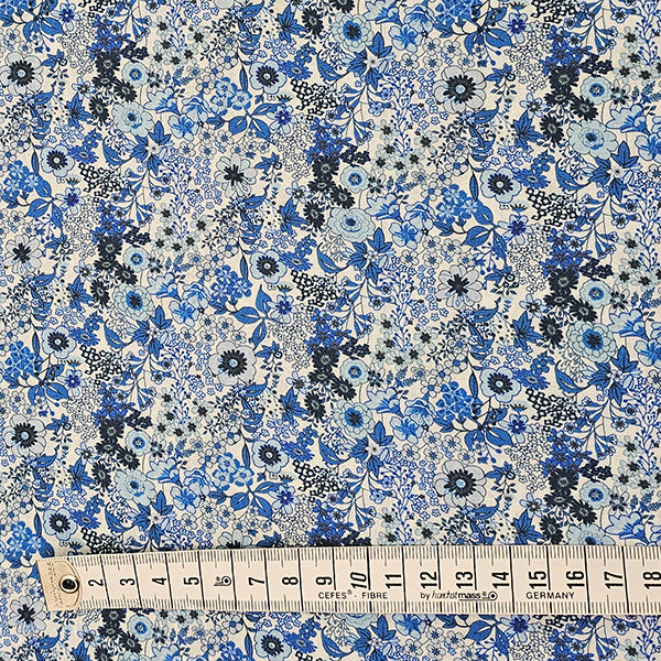 Baumwoll-Voile Digital Blumen blau