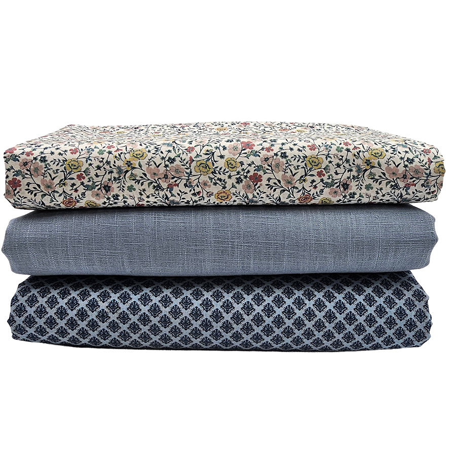 Trachten Stoffpaket Babyblau mit Blumen Schürze